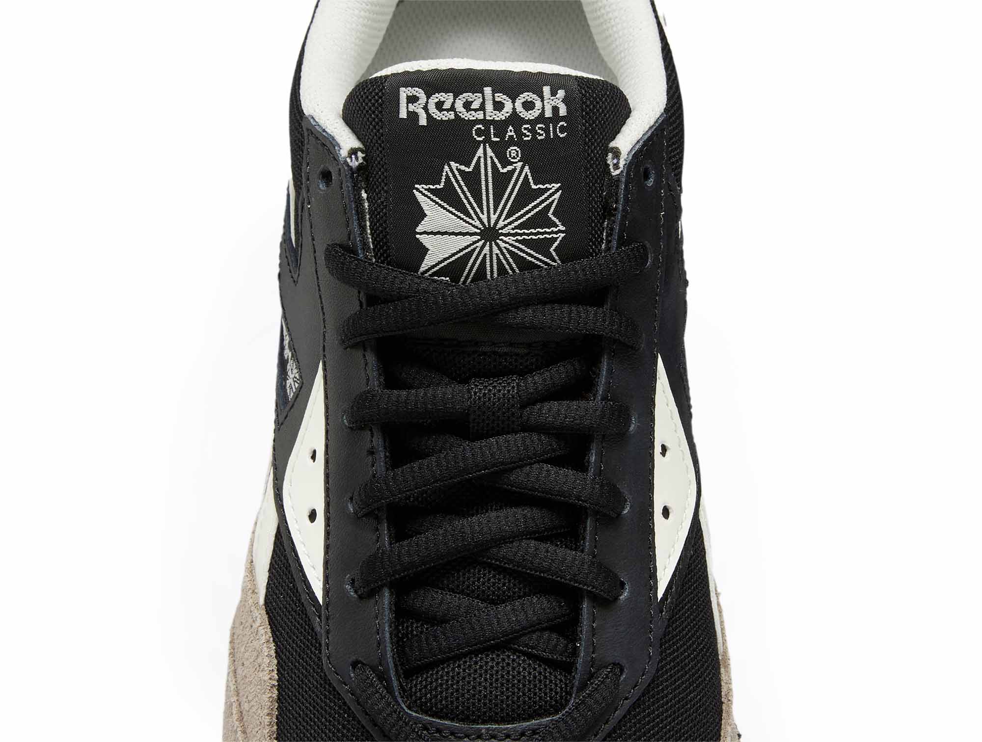 Zapatillas Reebok Lx2200 Hombre Negro - Real Kicks